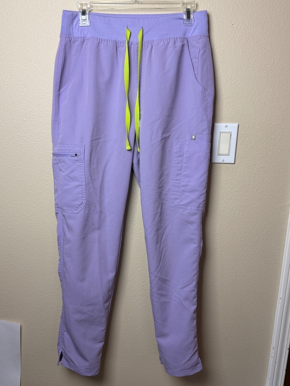 FIGS Scrubs Yola High Rise Slim | Size M | Color Lavender Dew